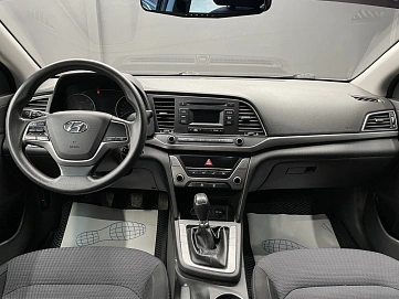 Hyundai Elantra, 2016г, передний привод, механика