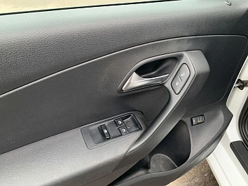 Volkswagen Polo, 2017г, передний привод, механика