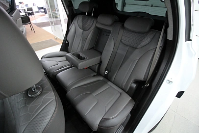 Hyundai Santa Fe, 2019г, передний привод, автомат