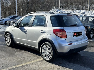 Suzuki SX4, 2010г, передний привод, автомат