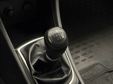 Hyundai Solaris, 2011г, передний привод, механика