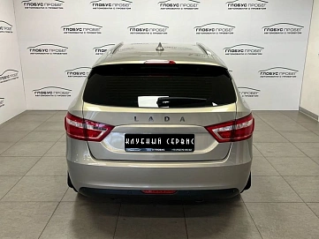 Lada (ВАЗ) Vesta, 2018г, передний привод, механика