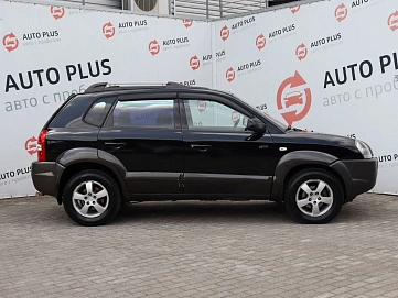 Hyundai Tucson, 2006г, передний привод, автомат
