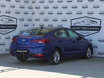 Hyundai Elantra, 2019г, передний привод, автомат