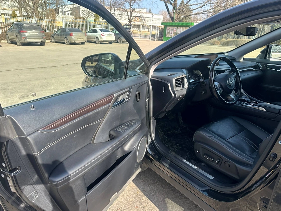 Lexus RX, 2018г., полный привод, автомат