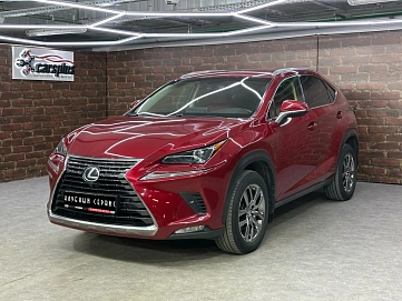 Lexus NX, 2017г, полный привод, вариатор