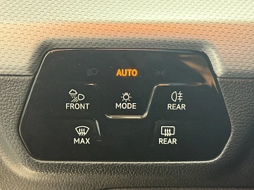 Volkswagen Lamando, 2022г, передний привод, робот