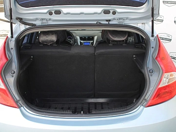 Hyundai Solaris, 2013г, передний привод, автомат