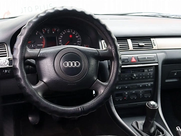 Audi A6, 1999г, передний привод, механика