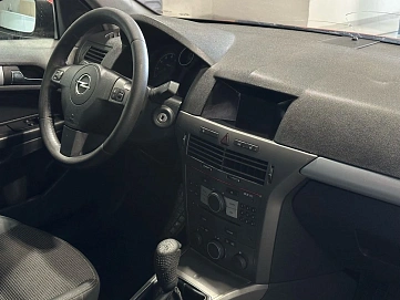 Opel Astra, 2006г, передний привод, механика