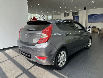 Hyundai Solaris, 2012г, передний привод, автомат