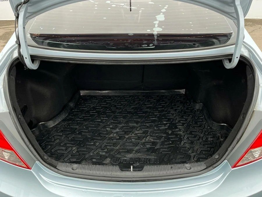 Hyundai Solaris, 2012г., передний привод, механика