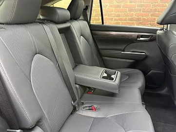 Toyota Highlander, 2025г, полный привод, автомат