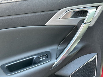 Geely Atlas, 2019г, передний привод, автомат