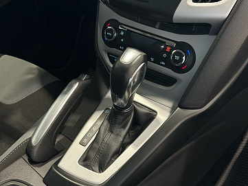 Ford Focus, 2012г, передний привод, робот
