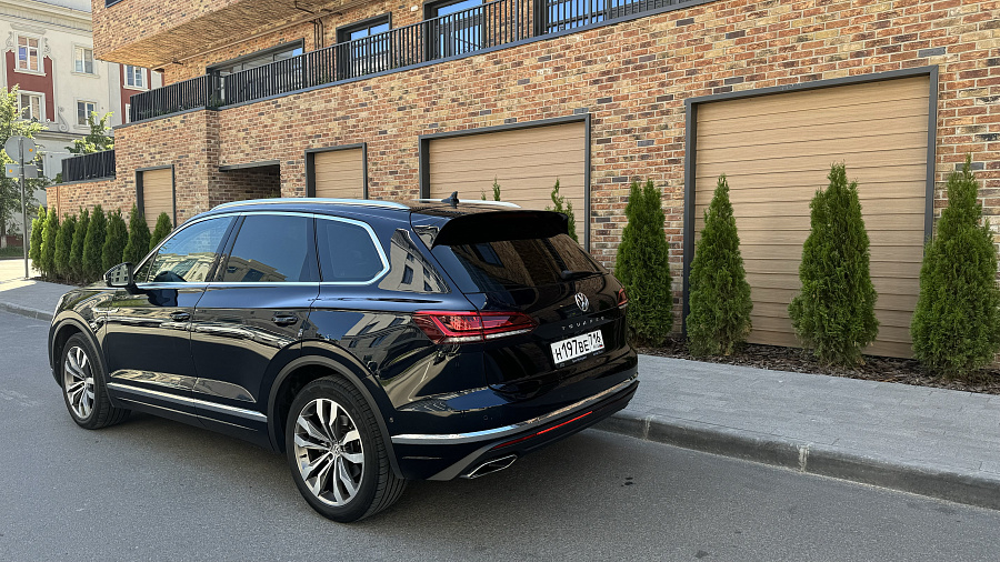 Volkswagen Touareg, 2020г., полный привод, автомат