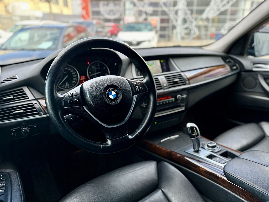 BMW , 2013г., передний привод, автомат