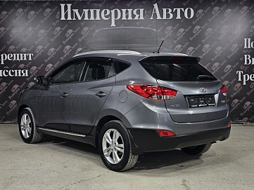Hyundai ix35, 2012г, передний привод, автомат