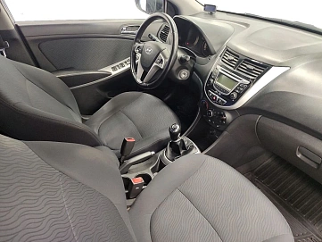 Hyundai Solaris, 2011г, передний привод, механика