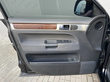 Volkswagen Touareg, 2007г, полный привод, автомат