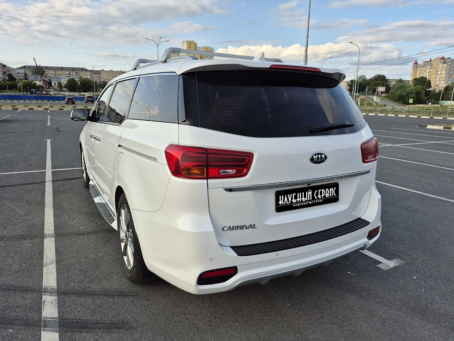 Kia Carnival, 2019г., передний привод, автомат
