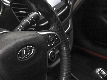 Lada (ВАЗ) Vesta, 2018г, передний привод, механика
