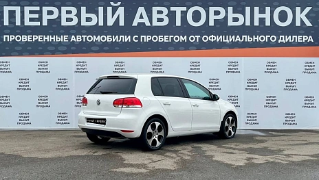 Volkswagen Golf, 2012г, передний привод, механика