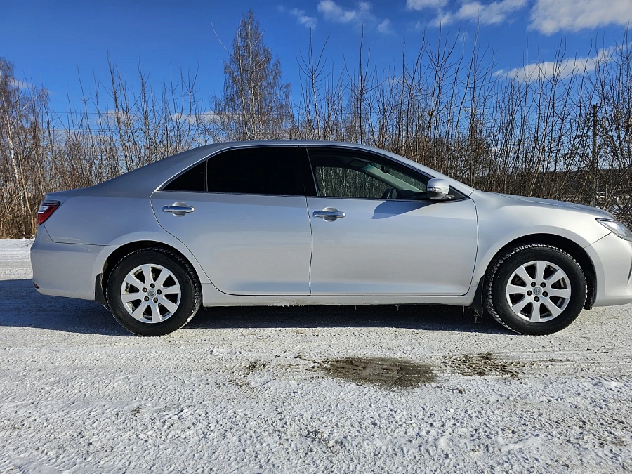Toyota Camry, 2015г., передний привод, автомат