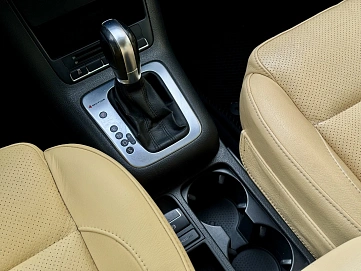Volkswagen Tiguan, 2010г, полный привод, автомат
