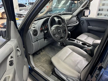 Jeep Liberty (North America), 2005г, задний привод, автомат