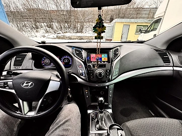 Hyundai i40, 2013г, передний привод, автомат