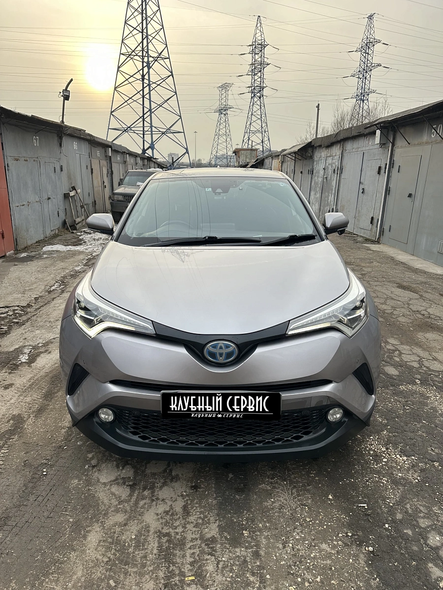 Toyota C-HR, 2018г., передний привод, вариатор