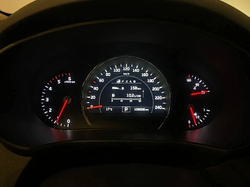 Kia Sorento, 2015г, передний привод, автомат