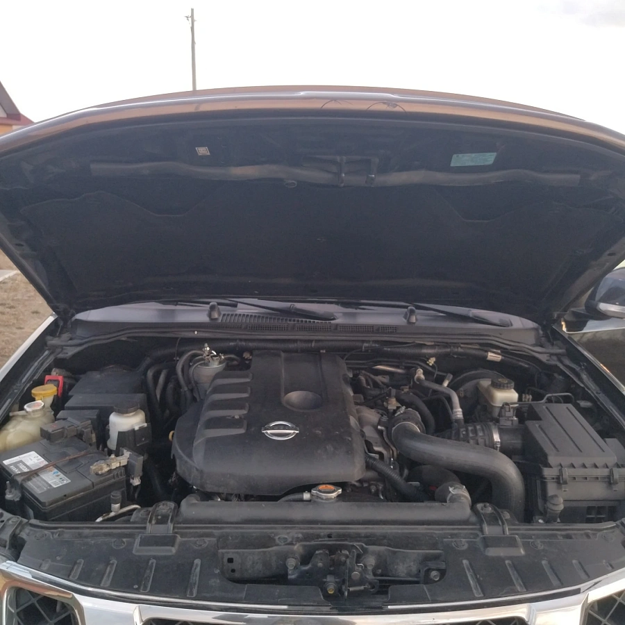 Nissan Pathfinder, 2011г., полный привод, автомат