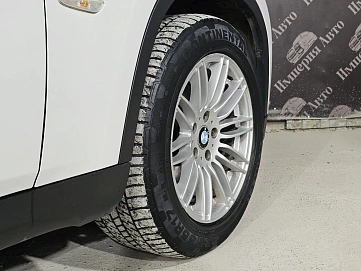 BMW X1, 2012г, задний привод, автомат