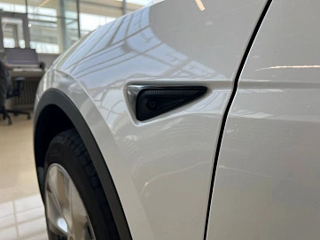 Tesla Model Y, 2021г, полный привод, автомат