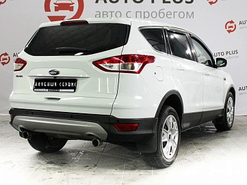Ford Kuga, 2015г, передний привод, автомат