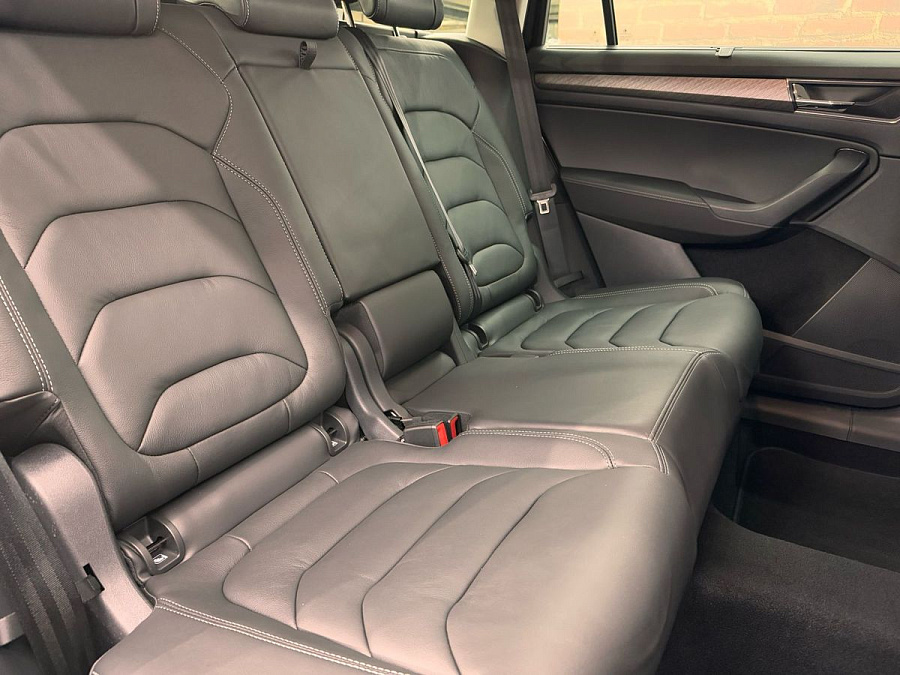 Skoda Kodiaq, 2024г., полный привод, робот