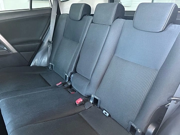 Toyota RAV4, 2015г, полный привод, автомат