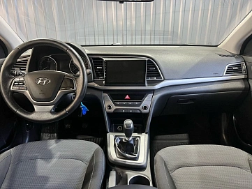 Hyundai Elantra, 2018г, передний привод, механика