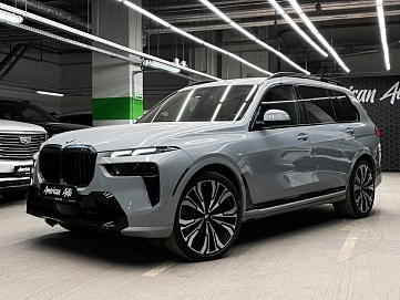 BMW X7, 2022г, полный привод, автомат