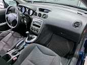 Peugeot , 2010г., передний привод, механика