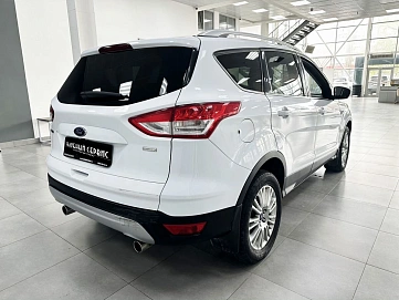 Ford Kuga, 2014г, передний привод, автомат