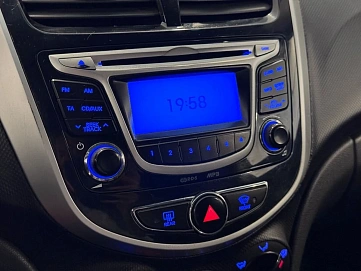 Hyundai Solaris, 2013г, передний привод, автомат