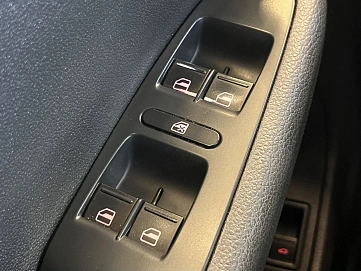 Volkswagen Jetta, 2012г., передний привод, механика