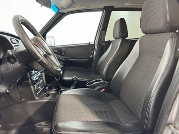 Chevrolet Niva, 2013г, полный привод, механика
