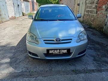 Toyota Corolla, 2005г, передний привод, механика