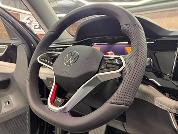 Volkswagen , 2025г., полный привод, робот