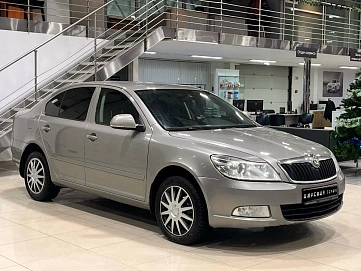 Skoda Octavia, 2010г, передний привод, робот