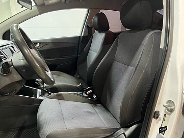 Hyundai Solaris, 2021г, передний привод, автомат